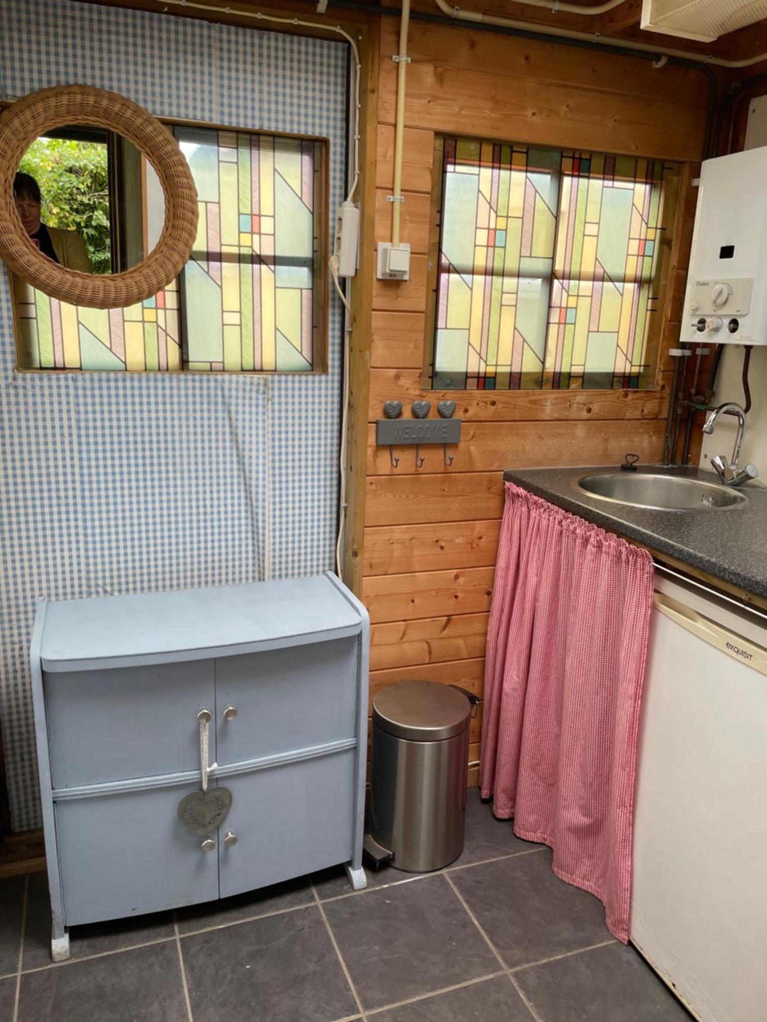 Pipowagen Mamaloe Bed & Breakfast Kesteren Luaran gambar
